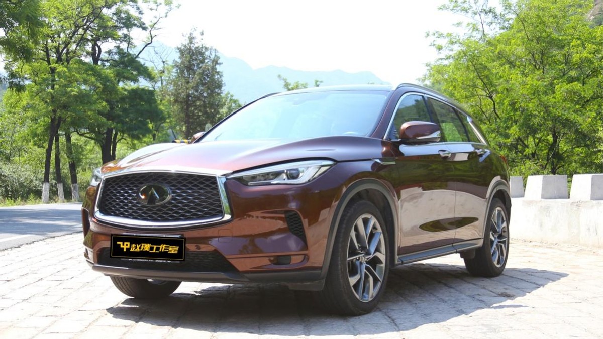 细节全面解析汽车,英菲尼迪qx50悦享版自驾