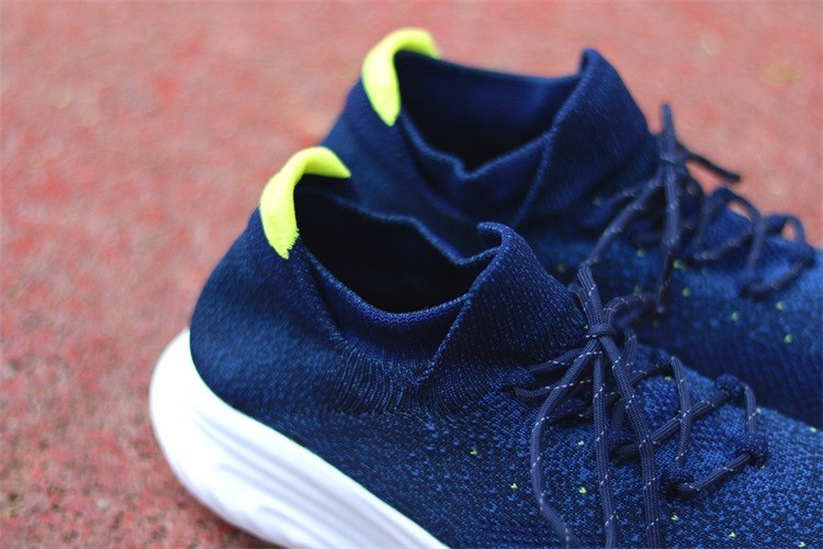 穿袜子是一种什么体验,穿袜套的鞋