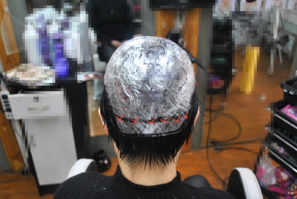 遮盖白发头顶的假发,假发遮盖白发发型