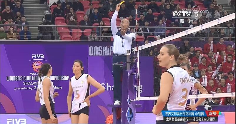 古德蒂被罚黄牌朱婷无奈,古德蒂赛后主动邀朱婷