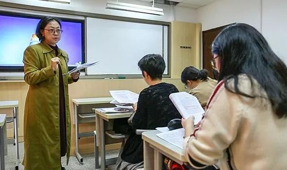 读博与硕博连读区别,读博学硕与专硕的区别