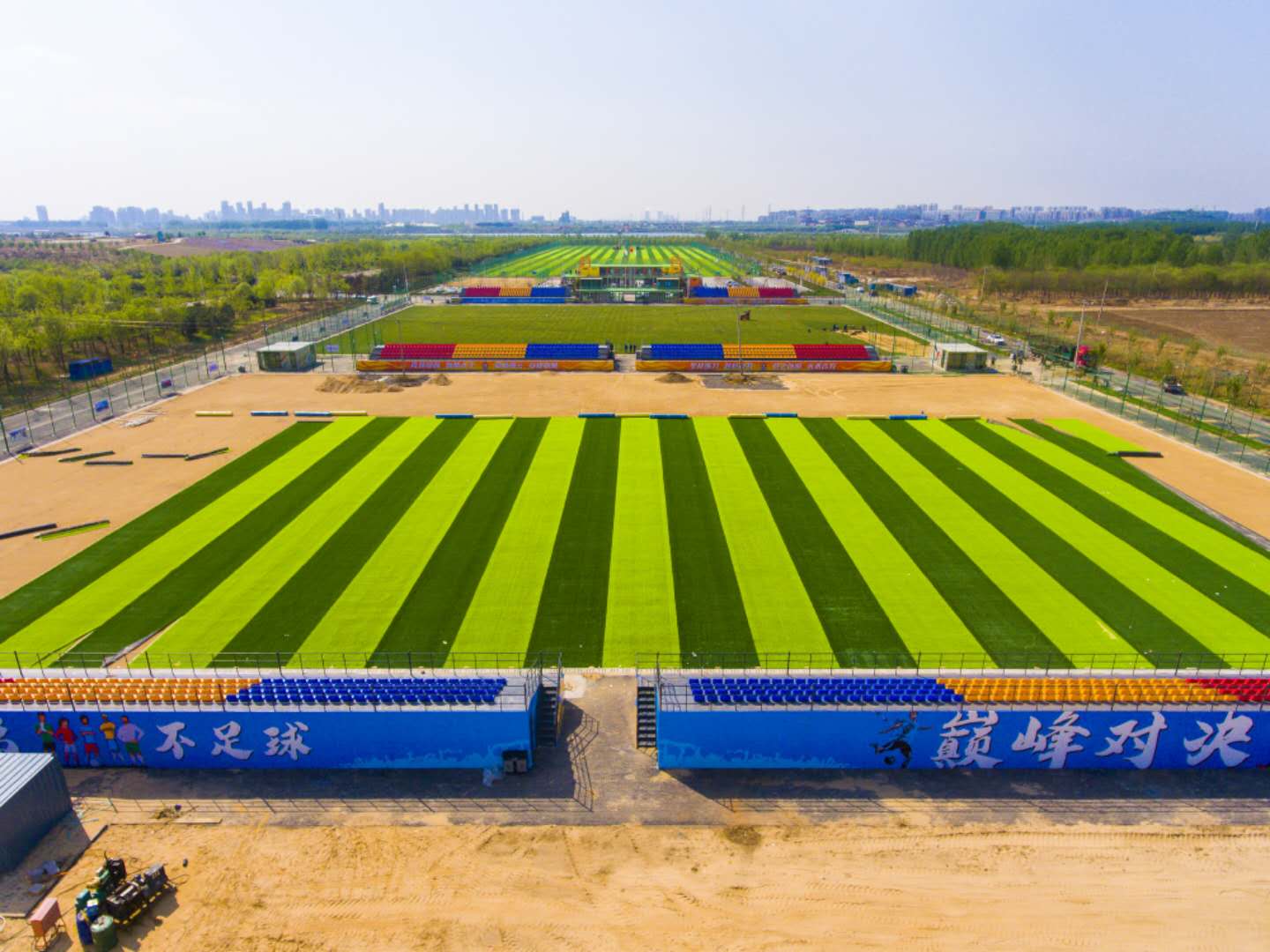 每一位热爱足球的少年,梅西是所有人最大的梦想