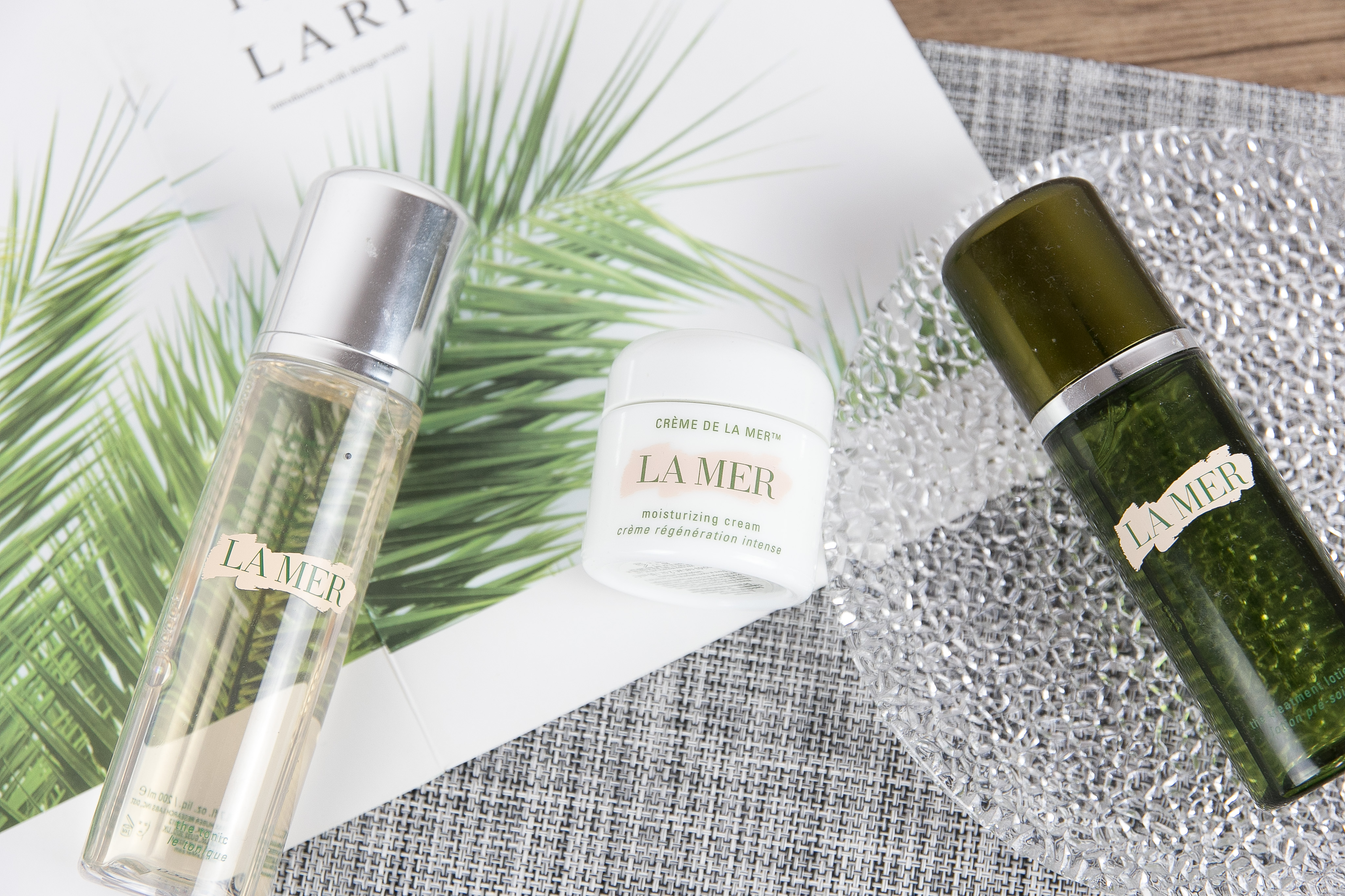 还在为繁琐的护肤步骤而烦恼吗,还在为皮肤问题困扰吗