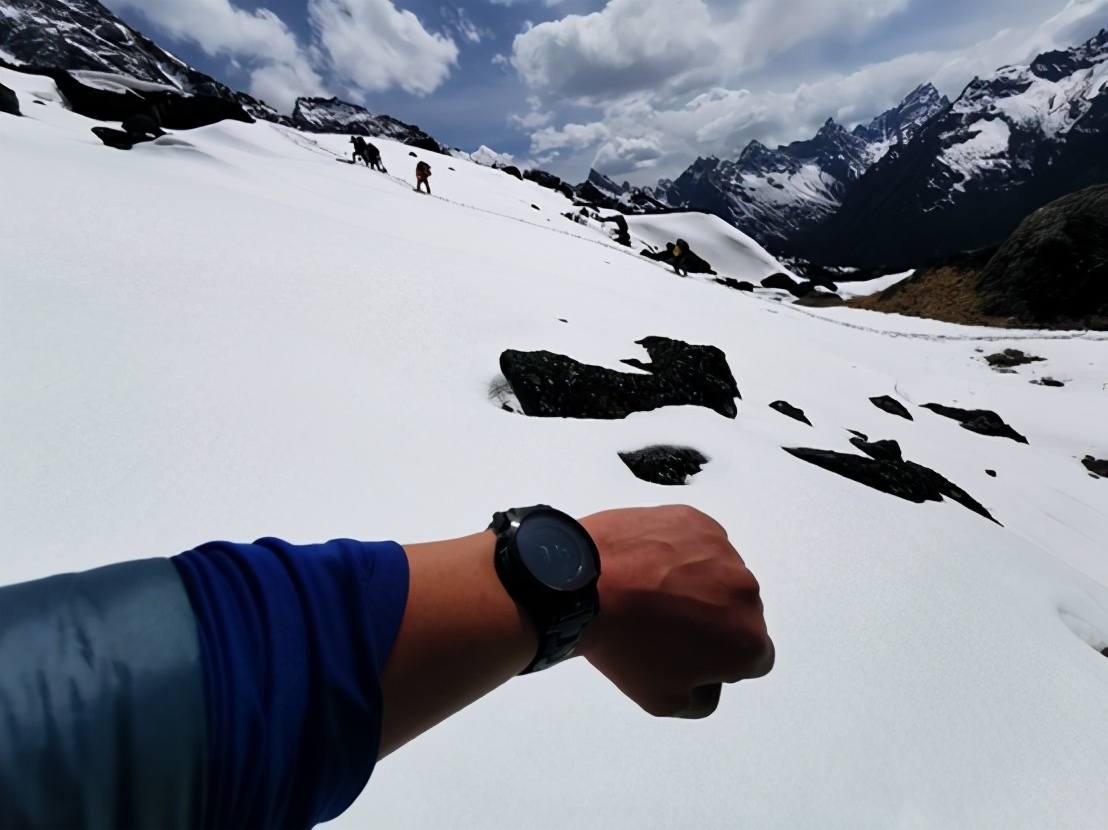 我与“熔岩瀑布”的日常PRW-30YT-1PR陪我体验浩瀚无垠