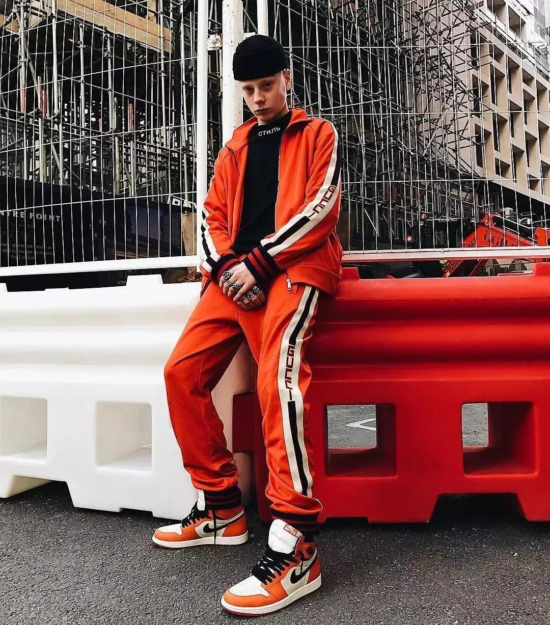 潮爆了｜冬天羽绒服穿腻了，可以试试这种复古运动风