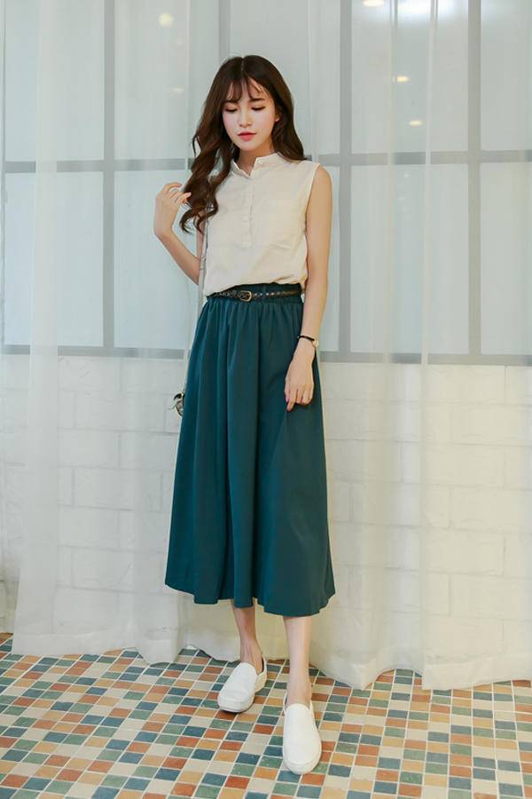 集齐这几款轻松玩转春装风格百变,让人眼前一亮的春装穿搭来啦