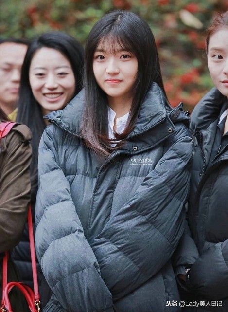 《淑女飘飘拳》里的孙千美爆了!颜高腿长很耐看,满屏都是少女感