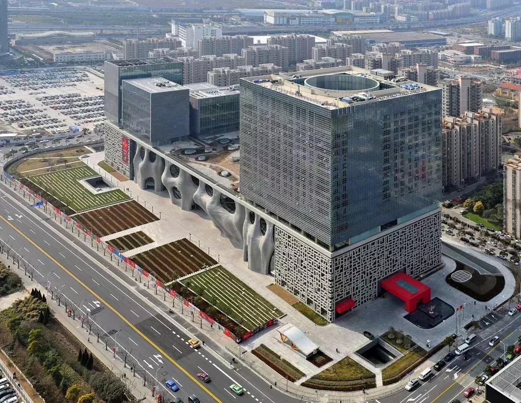 戴志康负债多少,戴志康有多少财产