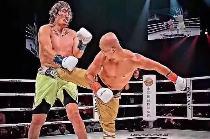 一龙崔洪万被泼冷水,一龙ko崔洪万全部视频