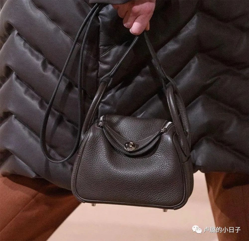 买爱马仕的普通款还是经典款,爱马仕三个经典款