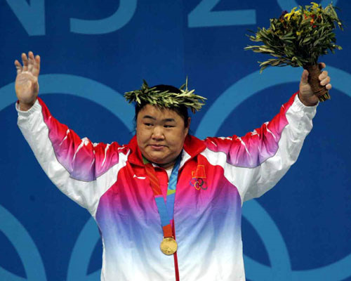 曾在奥运会上拼得耳鼻出血的姑娘再对比里皮所批的没斗志男足