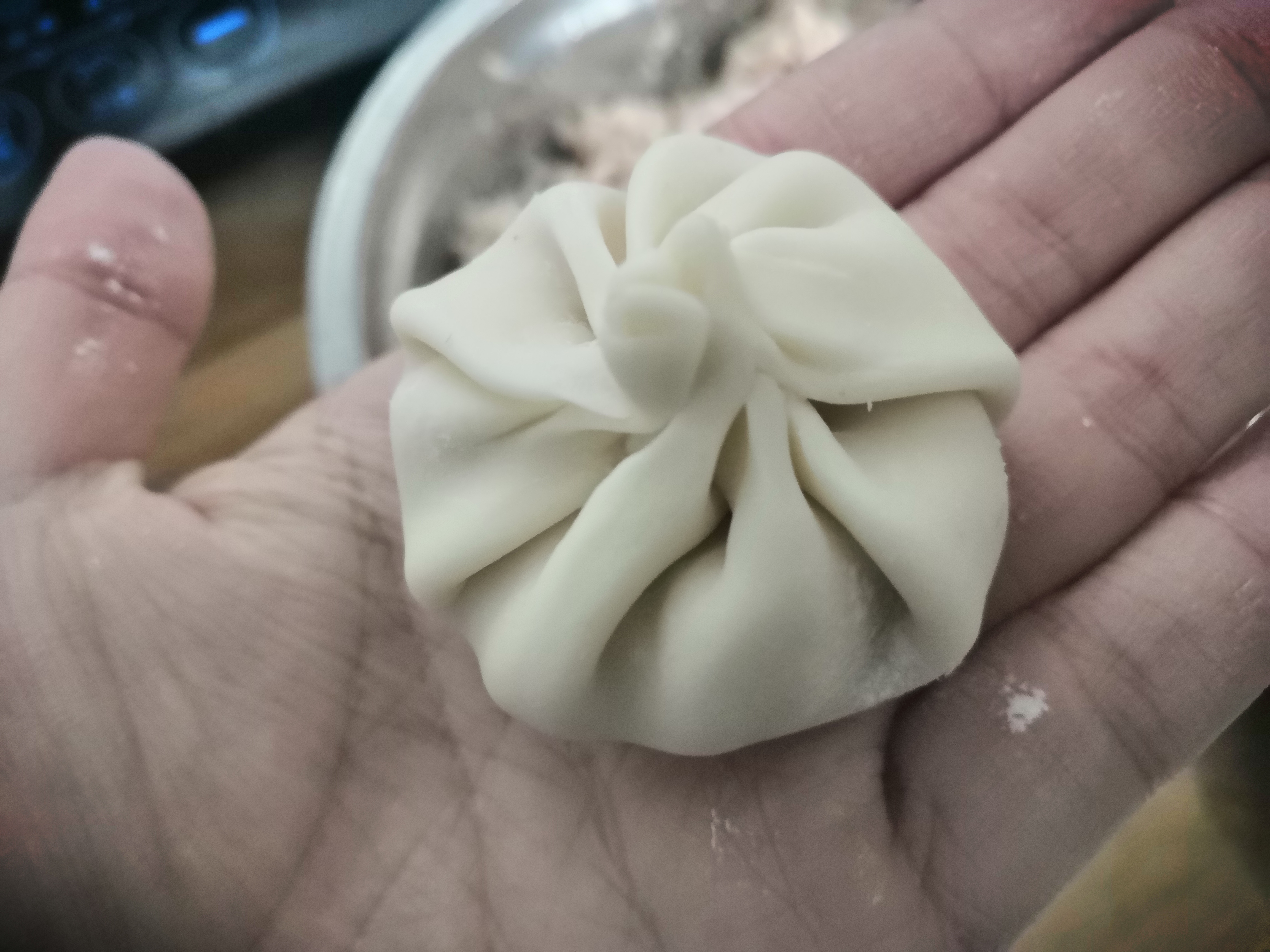 菜场买的饺子皮简易包法,菜市场买的饺子皮可以做蒸饺吗