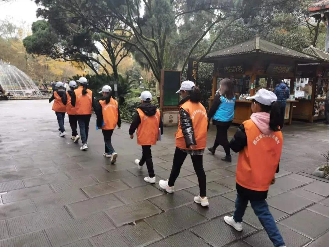 共建文明校园践行文明行为,共建文明中学生应该怎么做