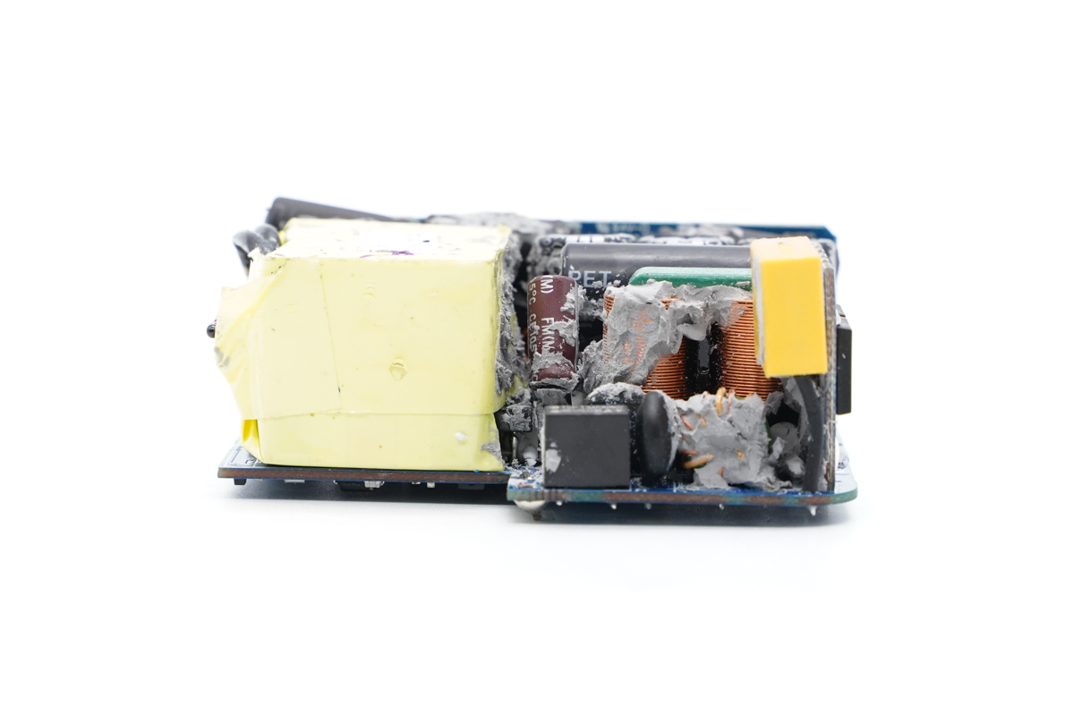 绿联氮化镓100w商务版,绿联氮化镓100W快充