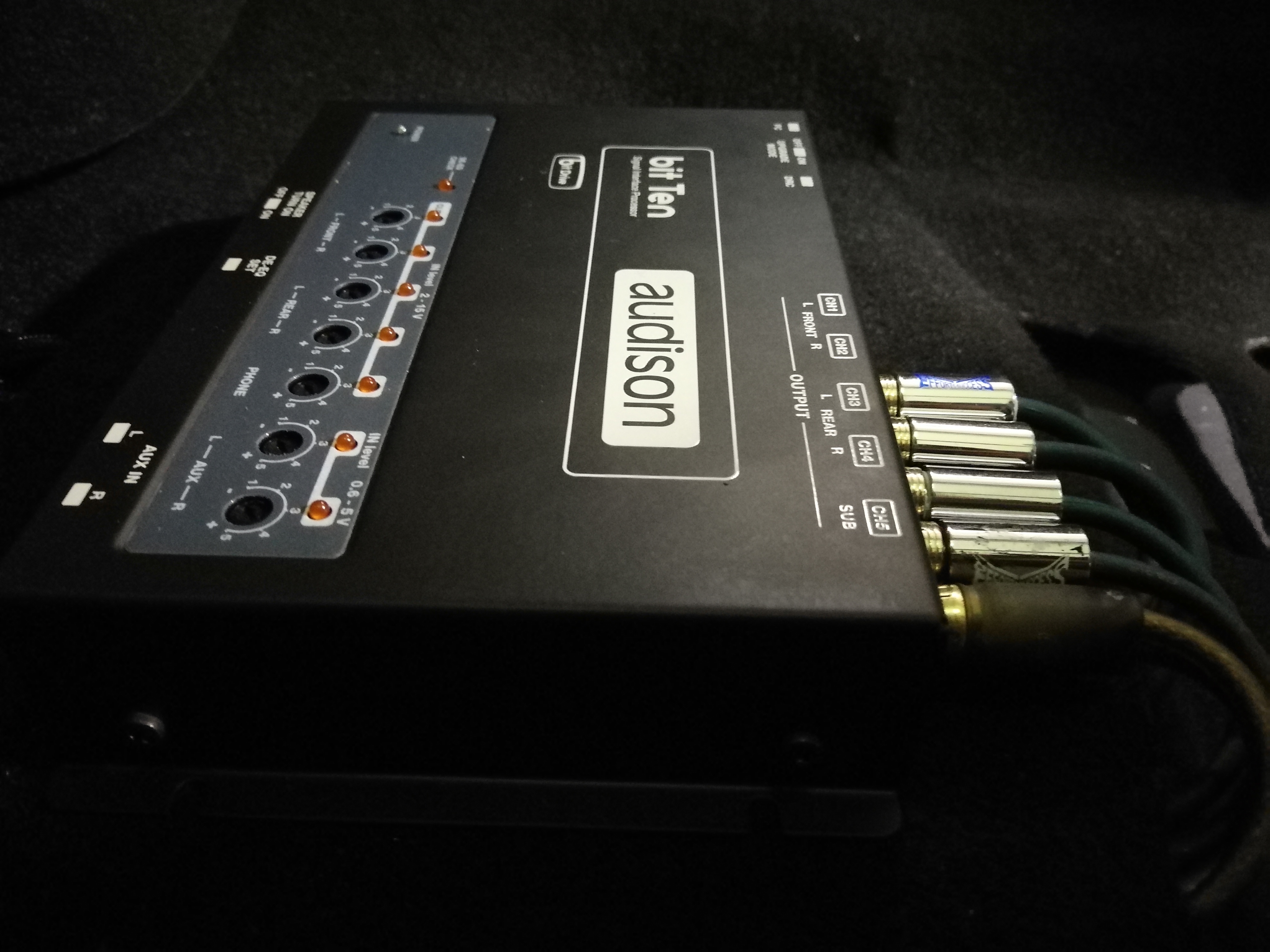 丰田致炫x音响改装低音炮,丰田致炫x音响怎么改效果好