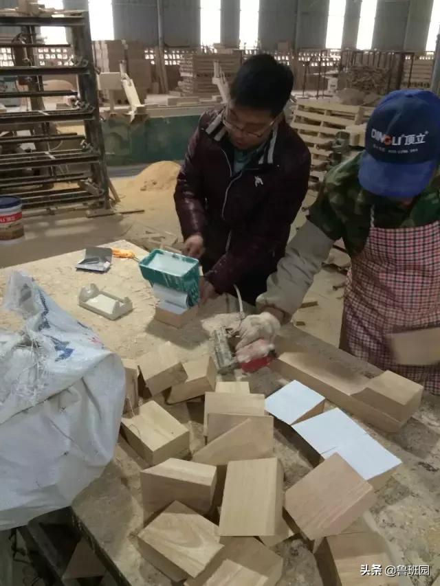 白乳胶和胶水的区别,白乳胶和拼板胶哪个更适合断木板