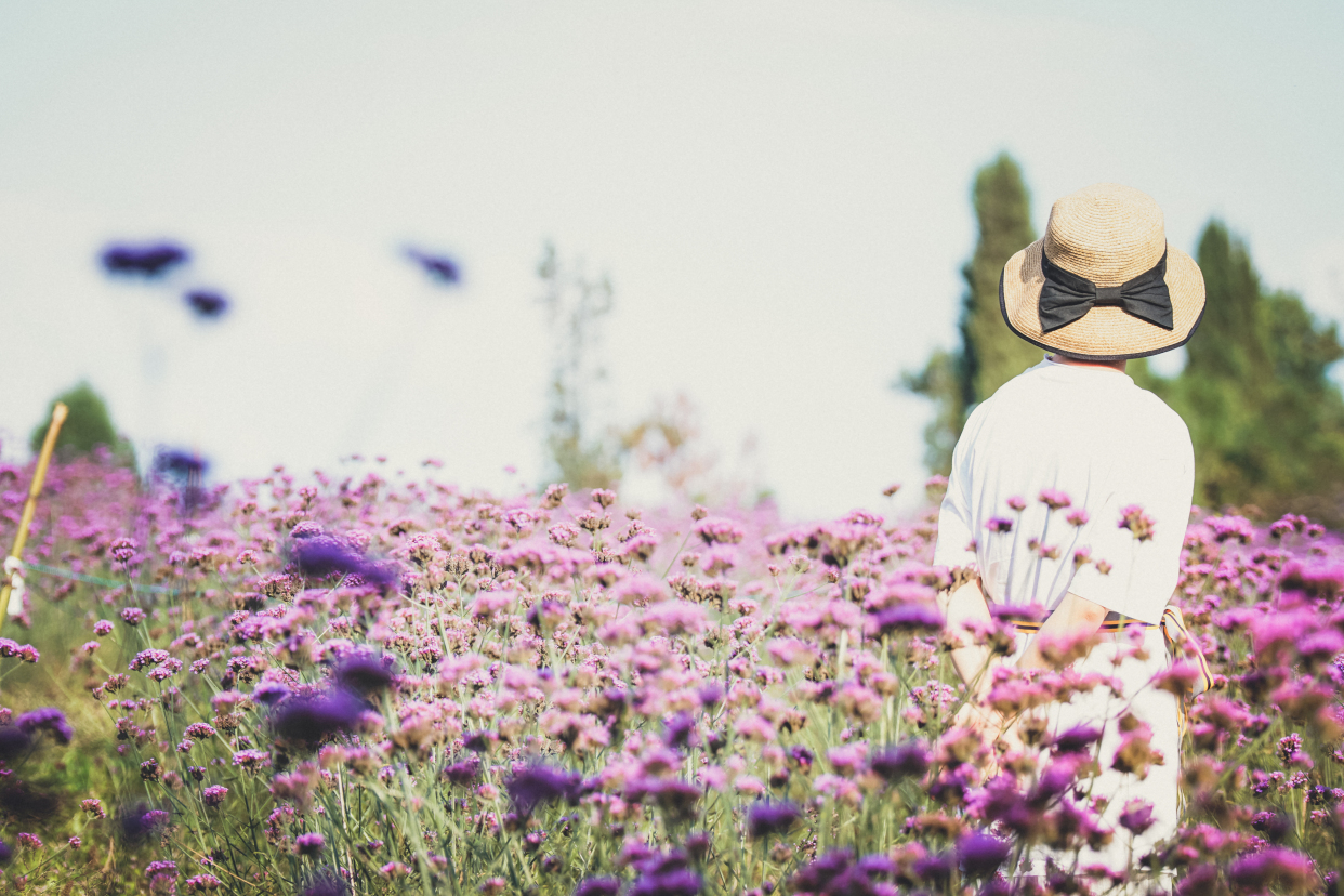 当一个人开始慢慢的疏远你怎么办,有一个人慢慢疏远你了