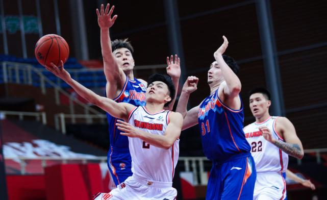 徐杰末节三个三分救场,基操勿六诶