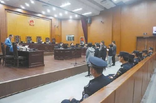 铏氬亣璐墿璇堥獥鍥紮娑夋1000浣欎竾,鐤媯鎵揣