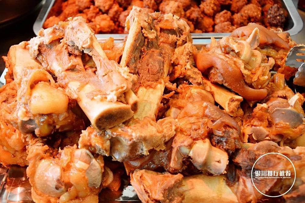 20多年老汤，在同心路卖卤煮