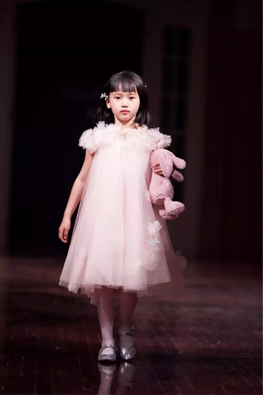 婚纱秀2020,婚纱秀2021秋冬