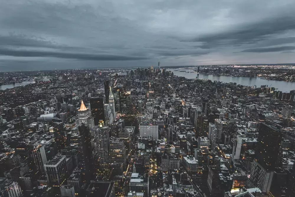 2019年最扎心的大数据,月收入18万却还不起5000的信用卡