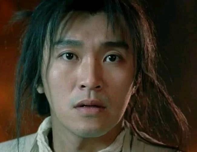 为什么周星驰不喜欢戴眼镜的人,周星驰为啥不继续演之前的风格