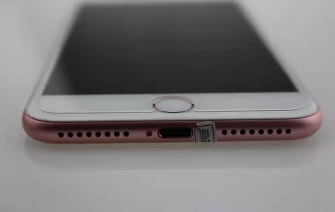 市面上的苹果二手机是从哪里来的呢?千万要注意不要买到翻新机