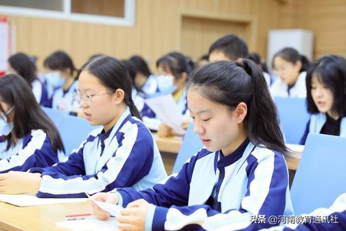 陪伴引领自信成长!郑州12中校长大讲堂温润学子心灵