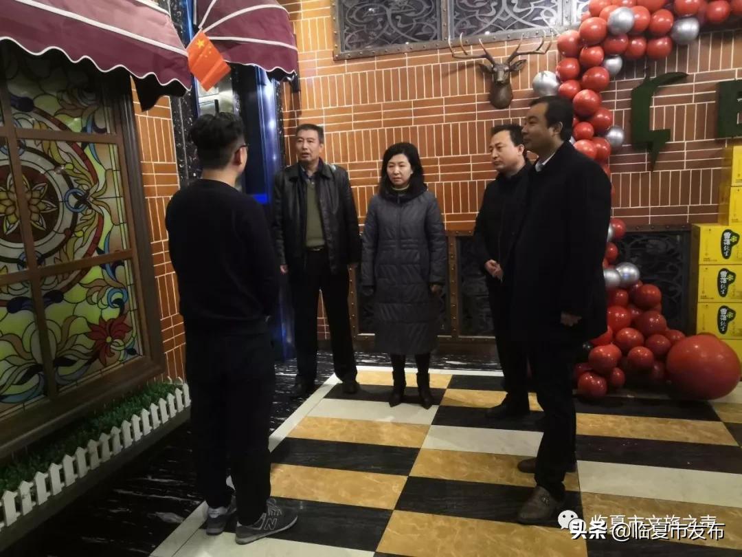 临夏市卫健系统、交通运输局、文旅行业、工商联等部门及时开展应对和防范新型冠状病毒感染的肺炎防控工作