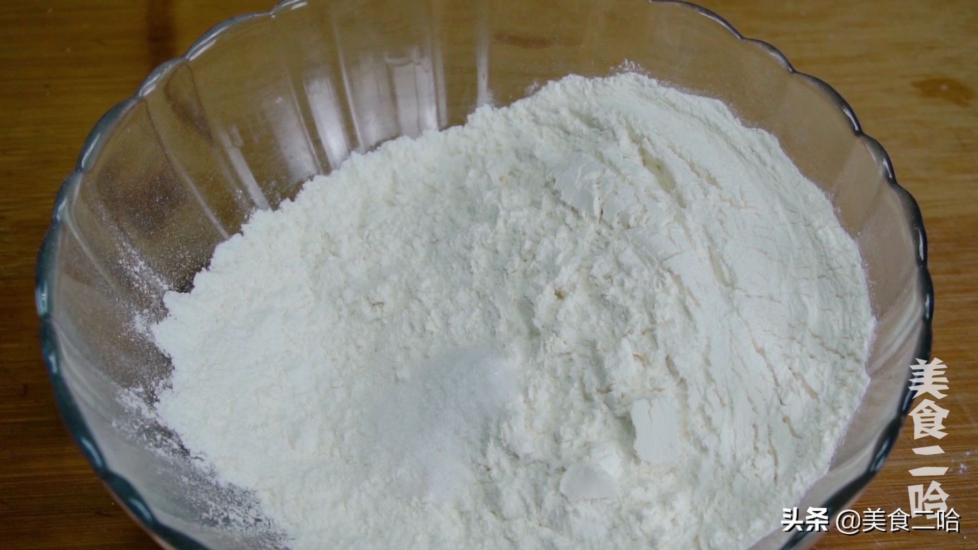 烤鸭小饼技巧,烤鸭店里的小饼机械制造全过程