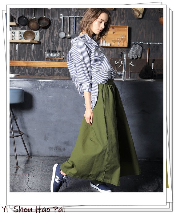 夏天绿色短袖阔腿裤套装配的凉鞋,黑色阔腿裤配绿色碎花上衣好看吗