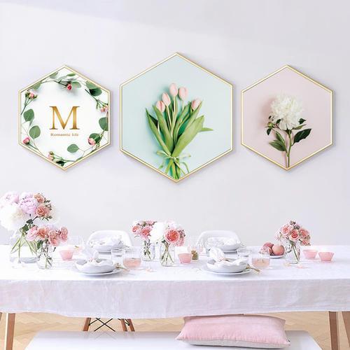 客厅背景墙装饰画简单大气,客厅最流行背景墙装饰画