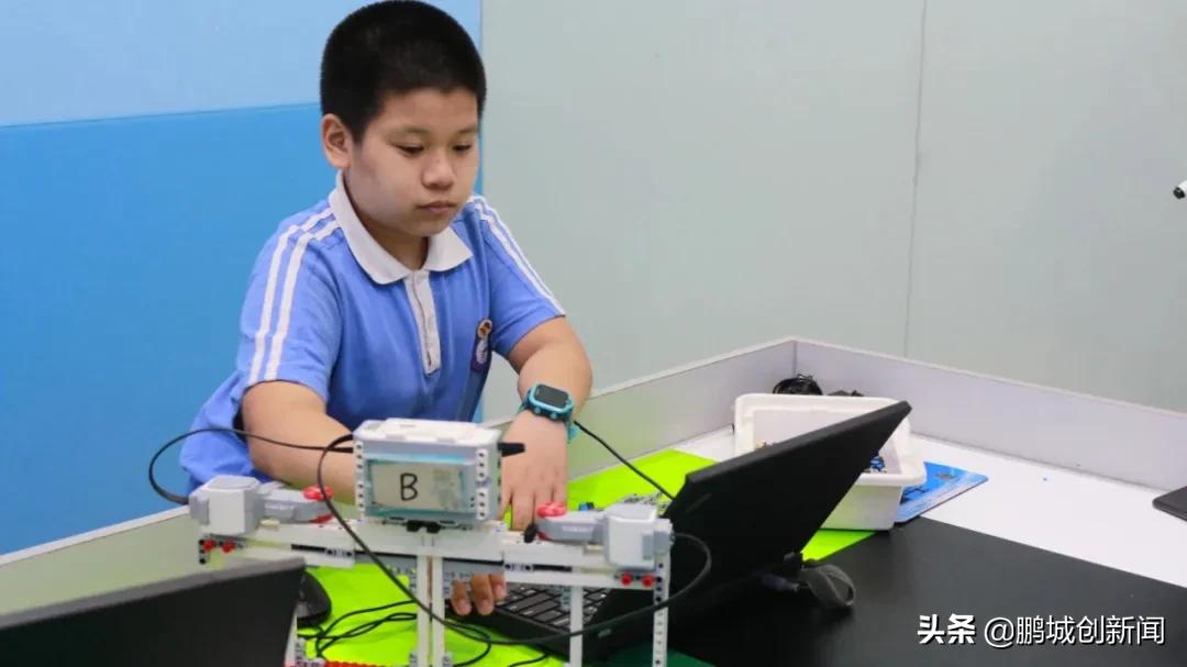 少儿机器人编程教育前景如何,少儿编程steam教育课堂