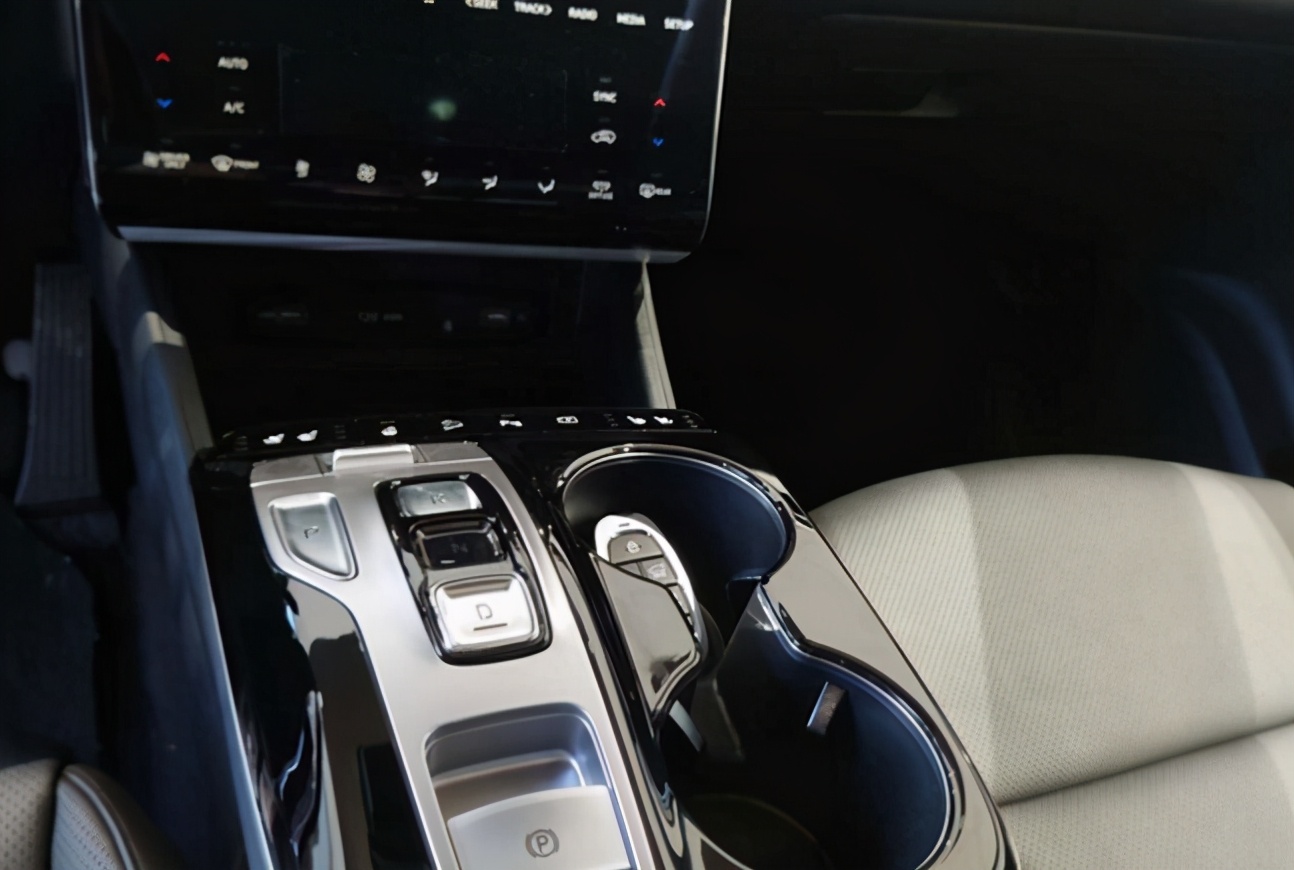 2022款现代途胜l落地价格,2022款全新现代途胜