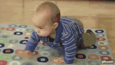 宝宝不愿意爬怎样促使宝宝爬行,宝宝要爬够500-800个小时