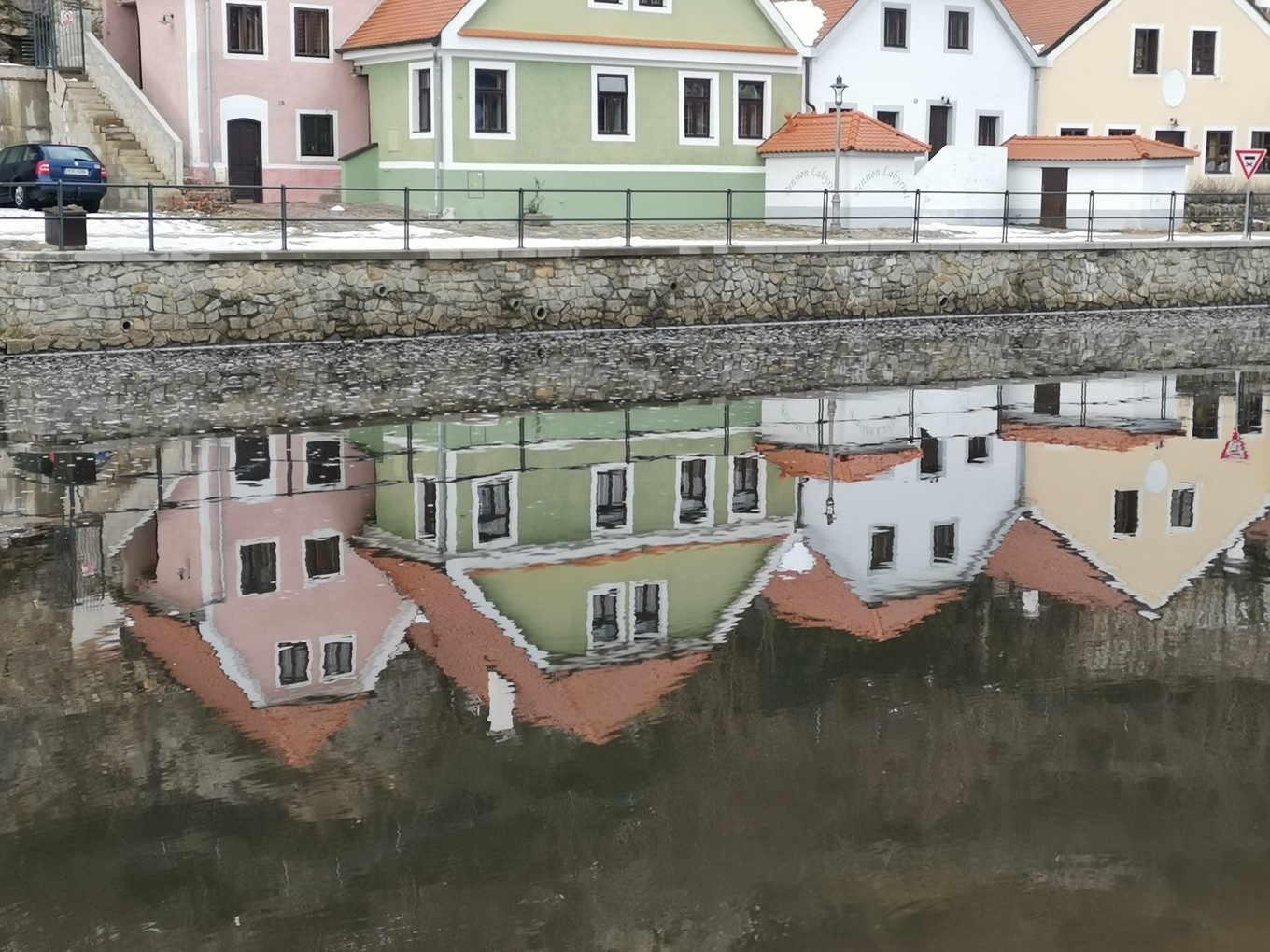 中欧美景美食自驾之旅在CK小镇亲手制作皮具纪念品