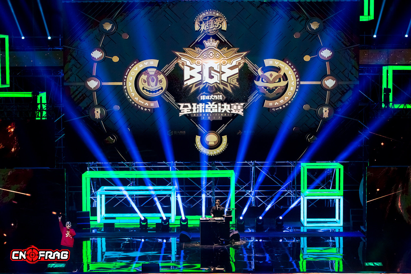 cnFrag2018年度电竞图片-TheYearinPhotos