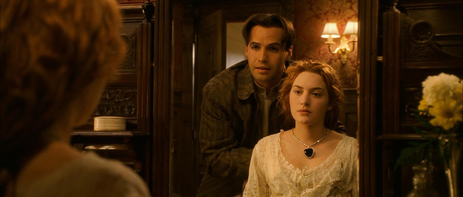 电影中真正的珠宝,鸽子蛋珠宝