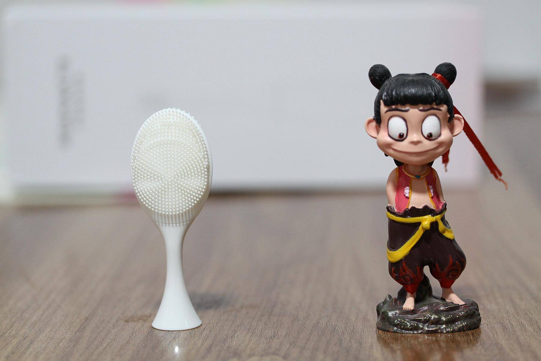 罗曼电动牙刷t40礼盒,罗曼电动牙刷t40怎样上刷头