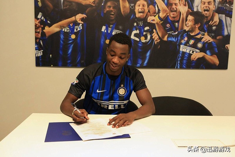 实况足球银卡罗德里,实况足球中锋普卡推荐银球