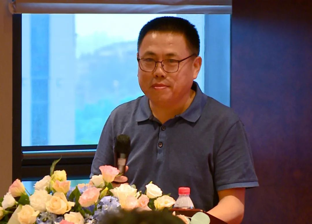 谈笑凯歌还致敬来时路——济南银丰国象队庆功会旁记