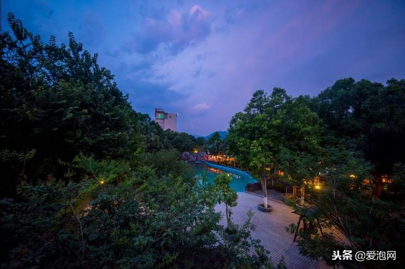 韶关野温泉旅游精品攻略,韶关新丰江源温泉旅游度假山庄