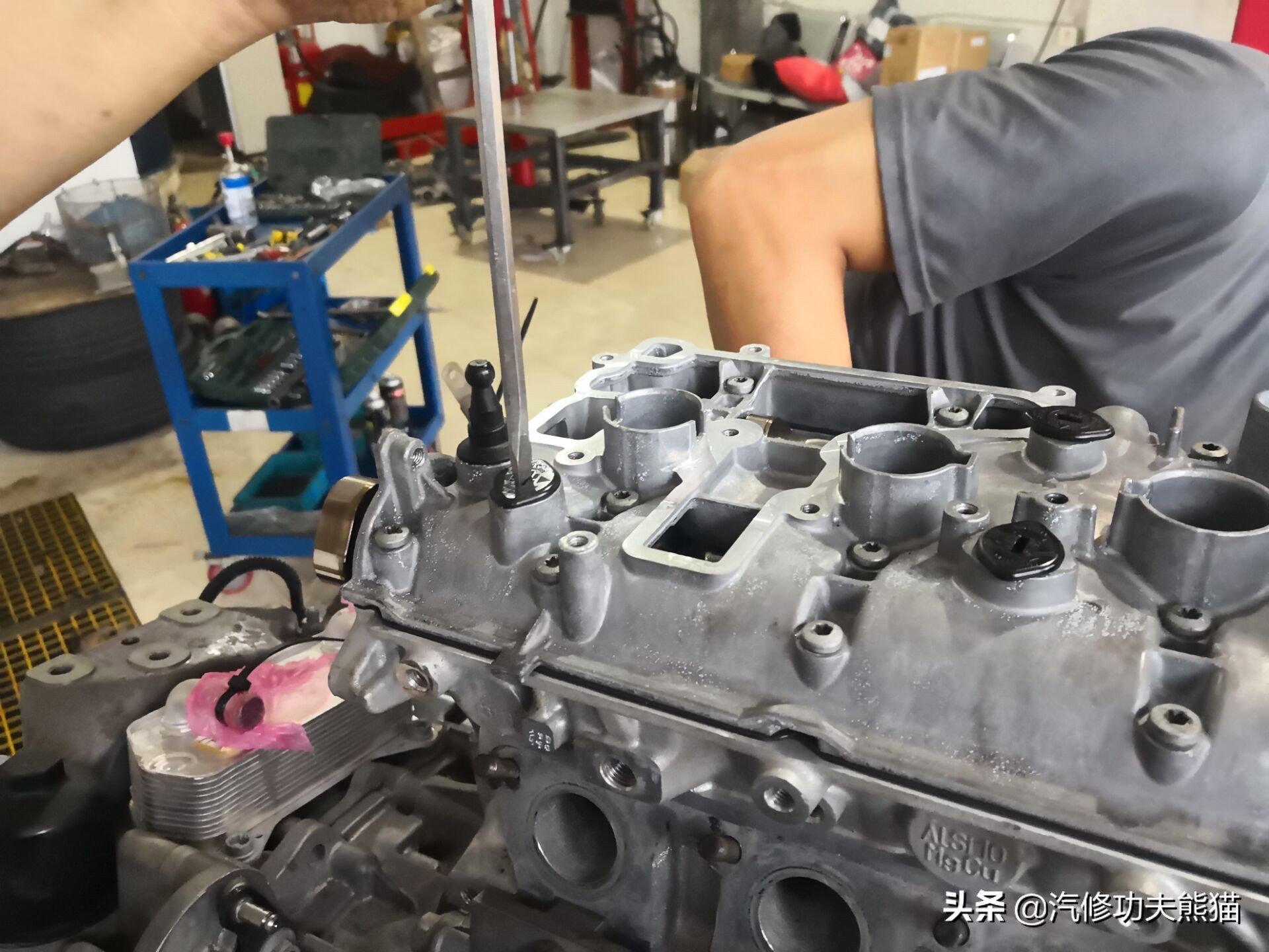 大众夏朗烧机油用什么燃油宝,2012款夏朗2.0t烧机油怎么处理