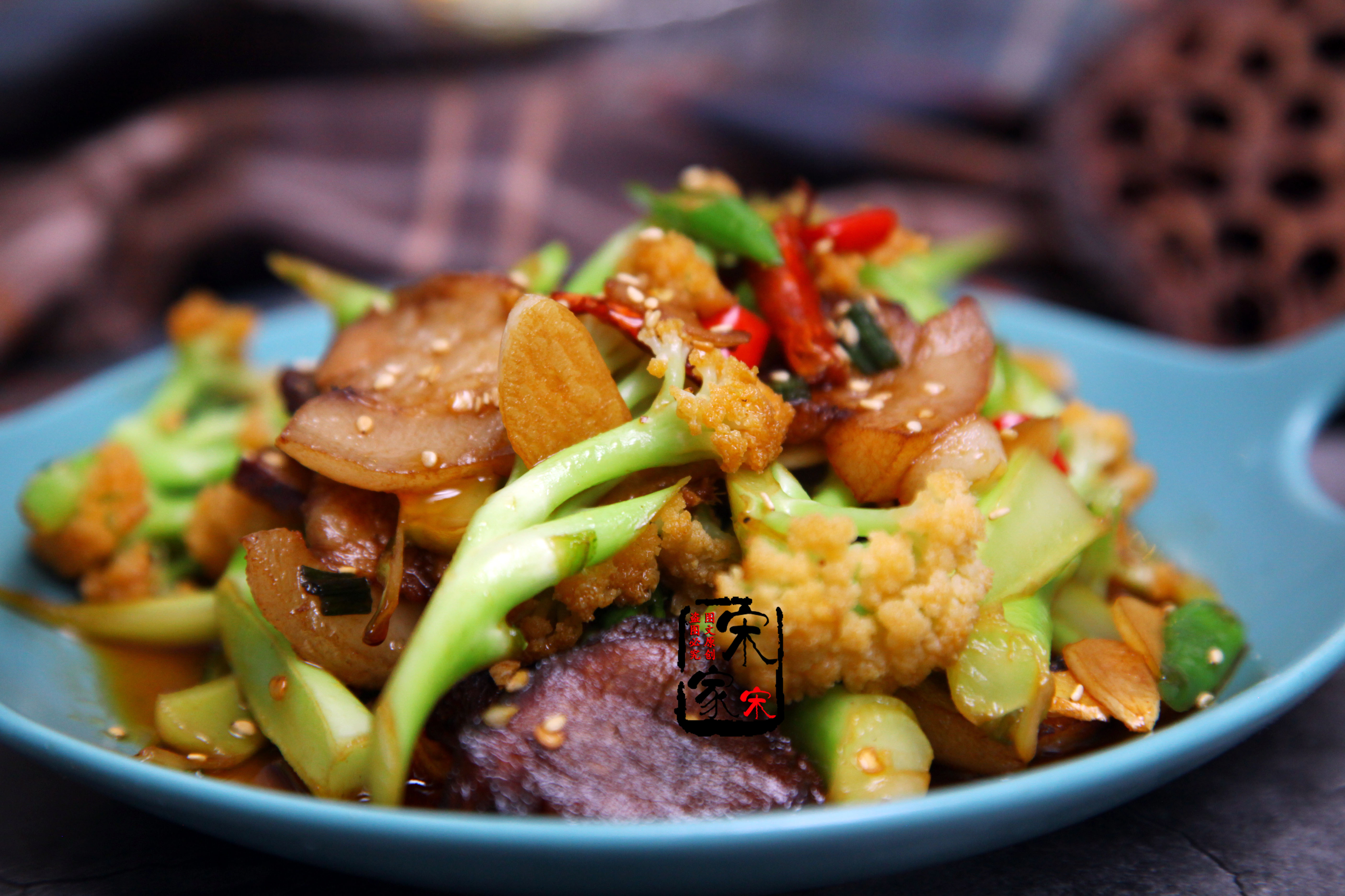 炒花菜应该怎么弄好吃呢,炒花菜不放肉不焯水的家常做法