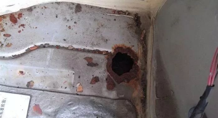 汽车被腐蚀了怎么修复,汽车被氧化生锈了要怎么办
