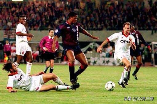 克鲁伊维特穿过的号码,142克鲁伊维特