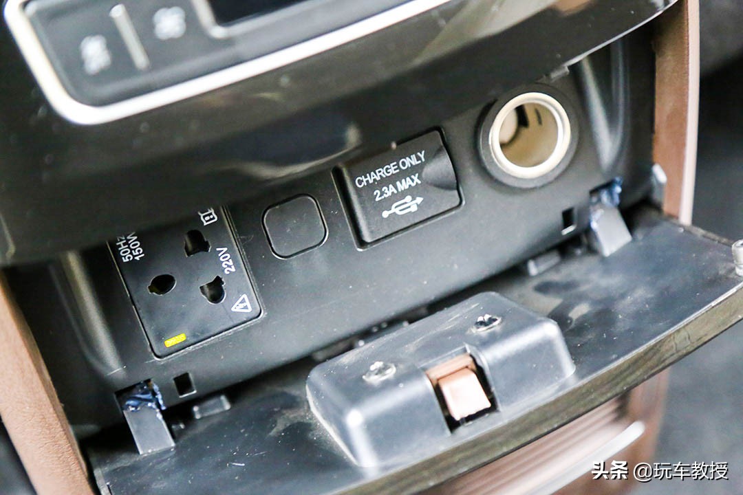 空间大十万左右车耐用,万元起这几款亲民小车轻松开回家