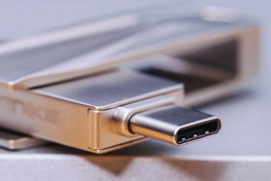 机械师深度测评,机械师4090主机测评