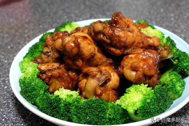 小孩子吃鸡翅应该怎么做,孩子爱吃的鸡翅做法